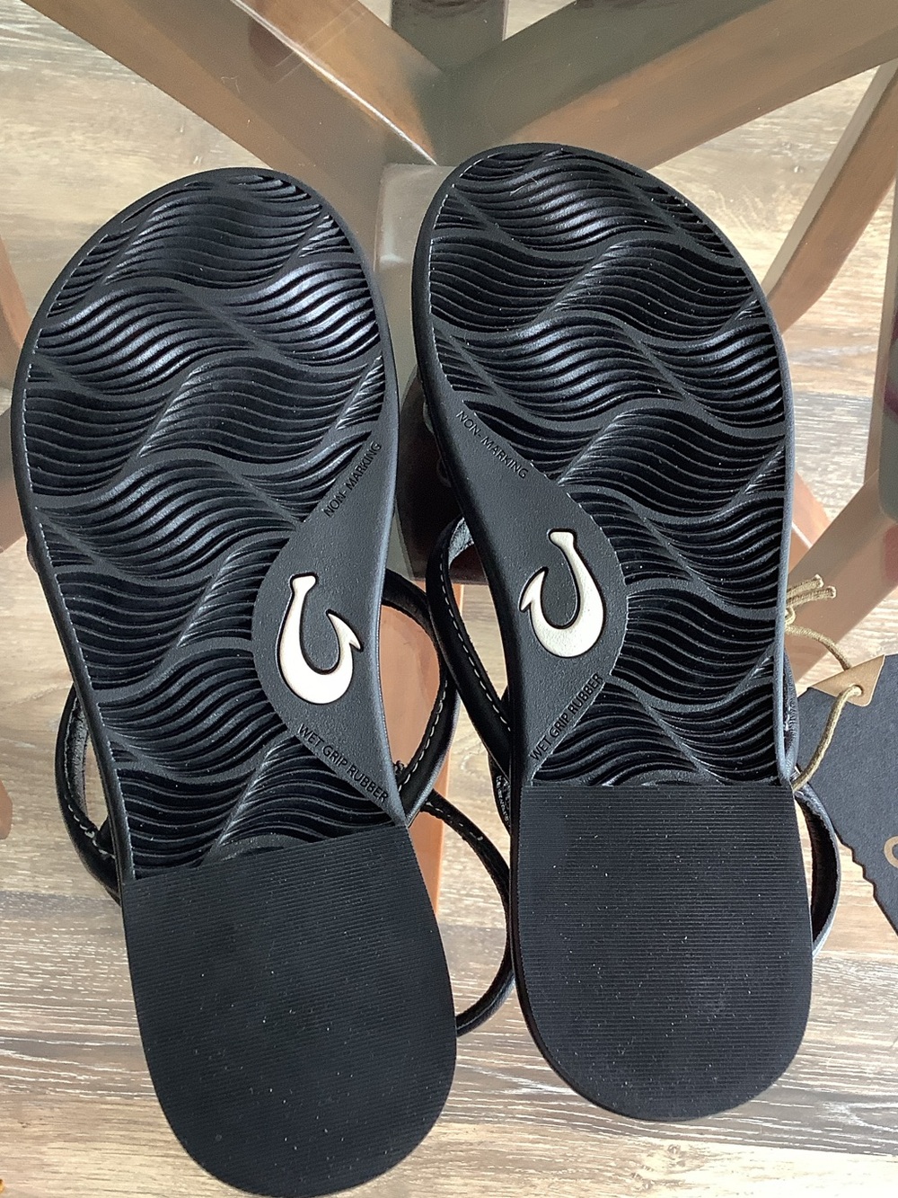 OluKai Women's Black Tiare Strappy - Picture 3 of 3